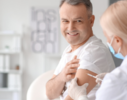 Bliv vaccineret for influenza og Covid-19 på apoteket